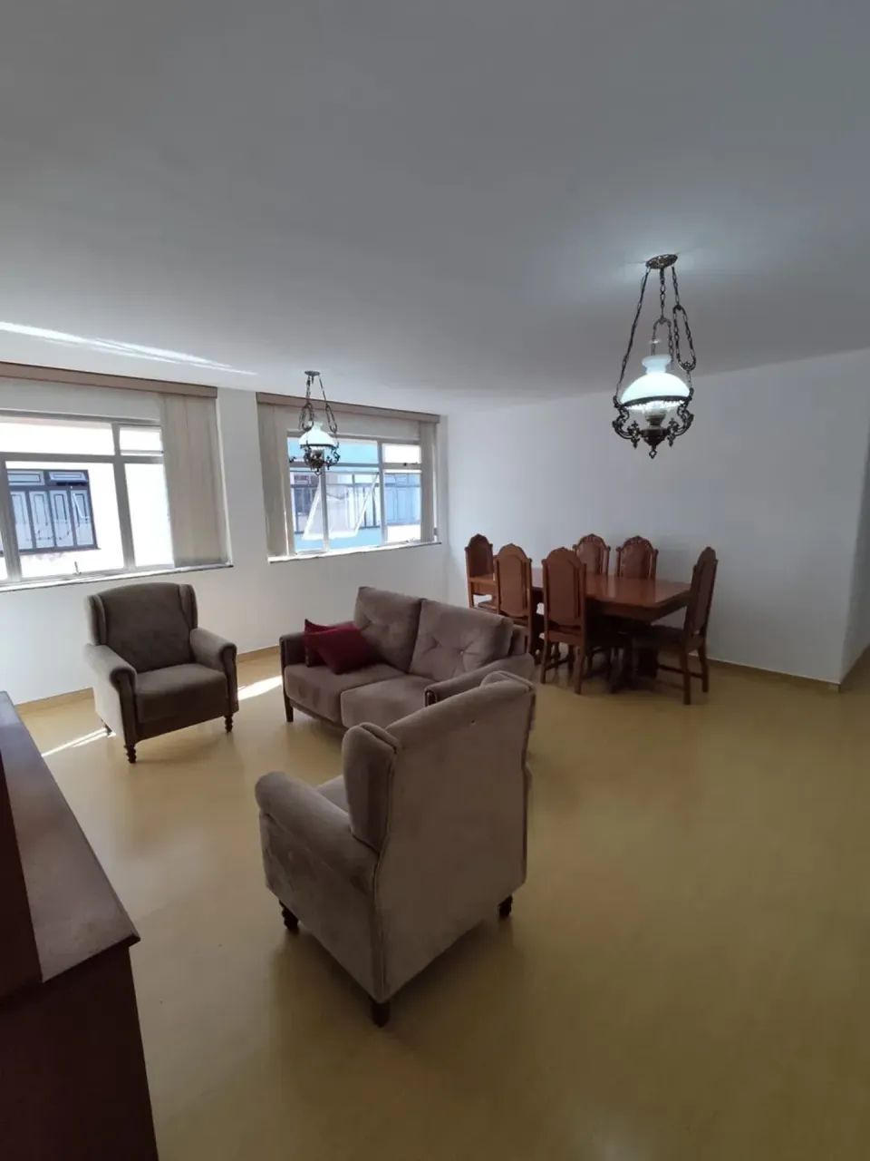 *IMOVEL RESERVADO* Apartamento amplo no Mercês próximo a praça 29 março - Foto 2