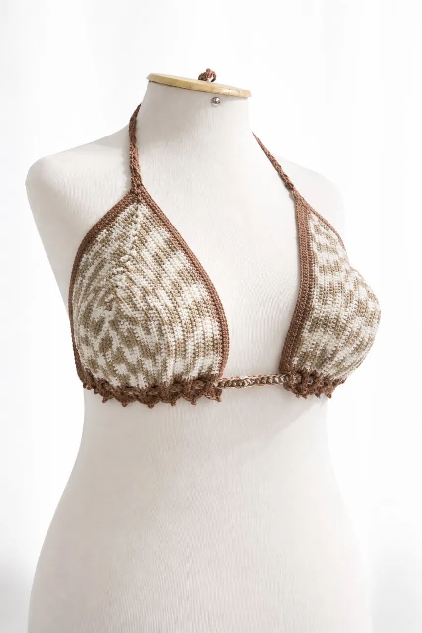 Biquíni de crochê TAM 54 - parte de cima 