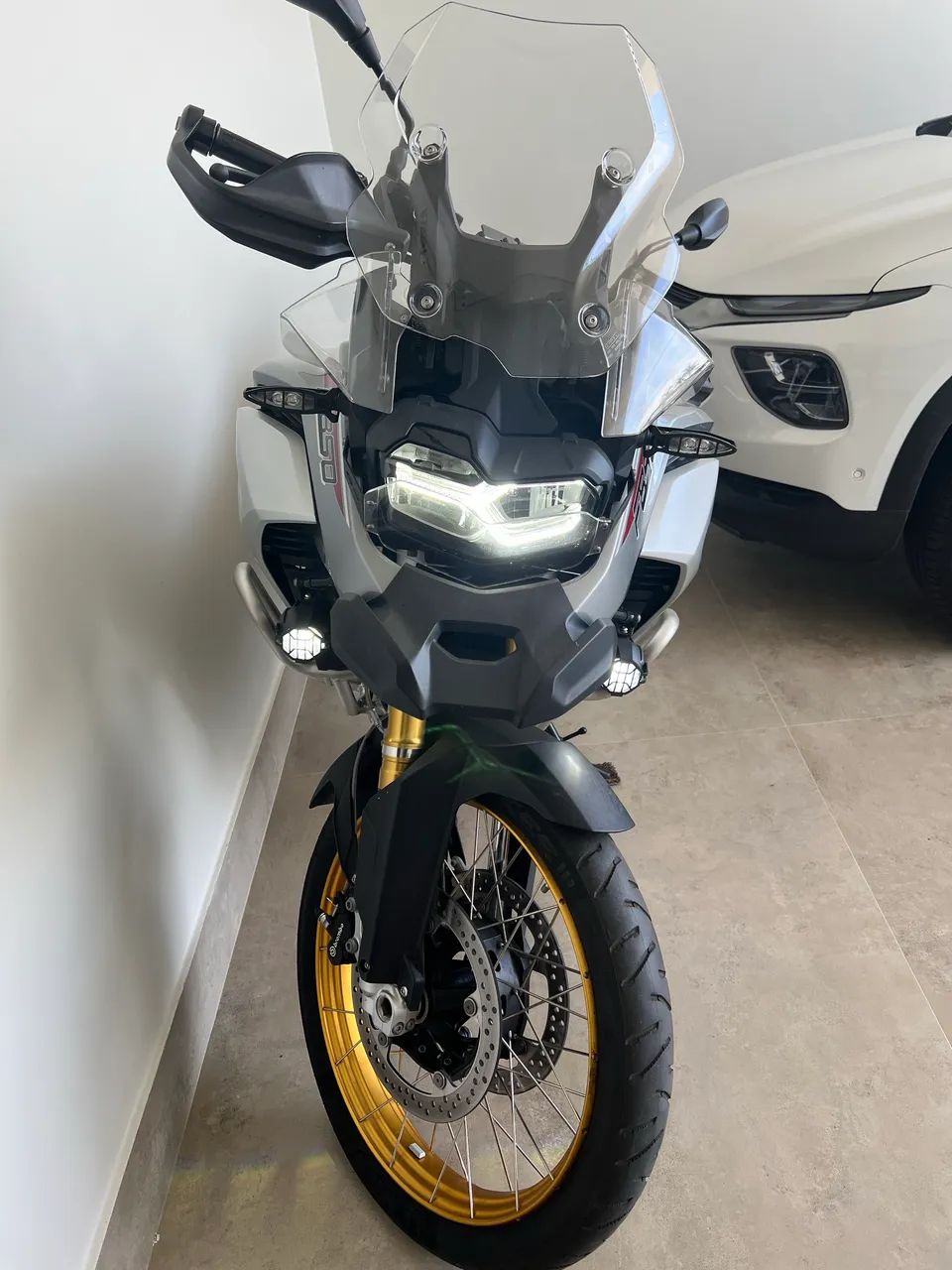 GS impecável com apenas 16mkm