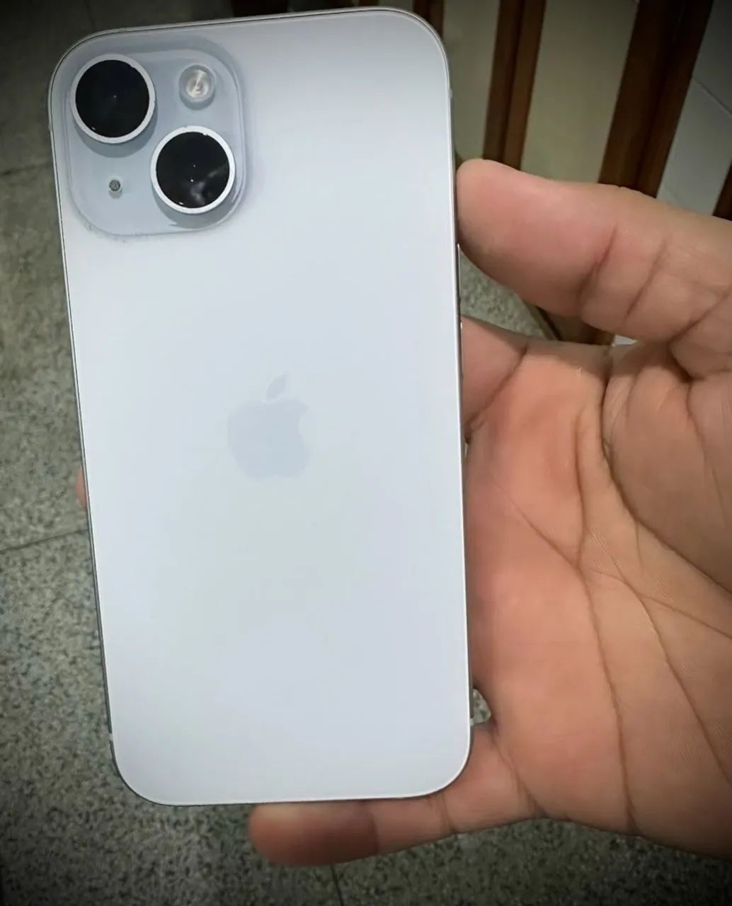 iPhone 15 256G com 5 meses de uso.