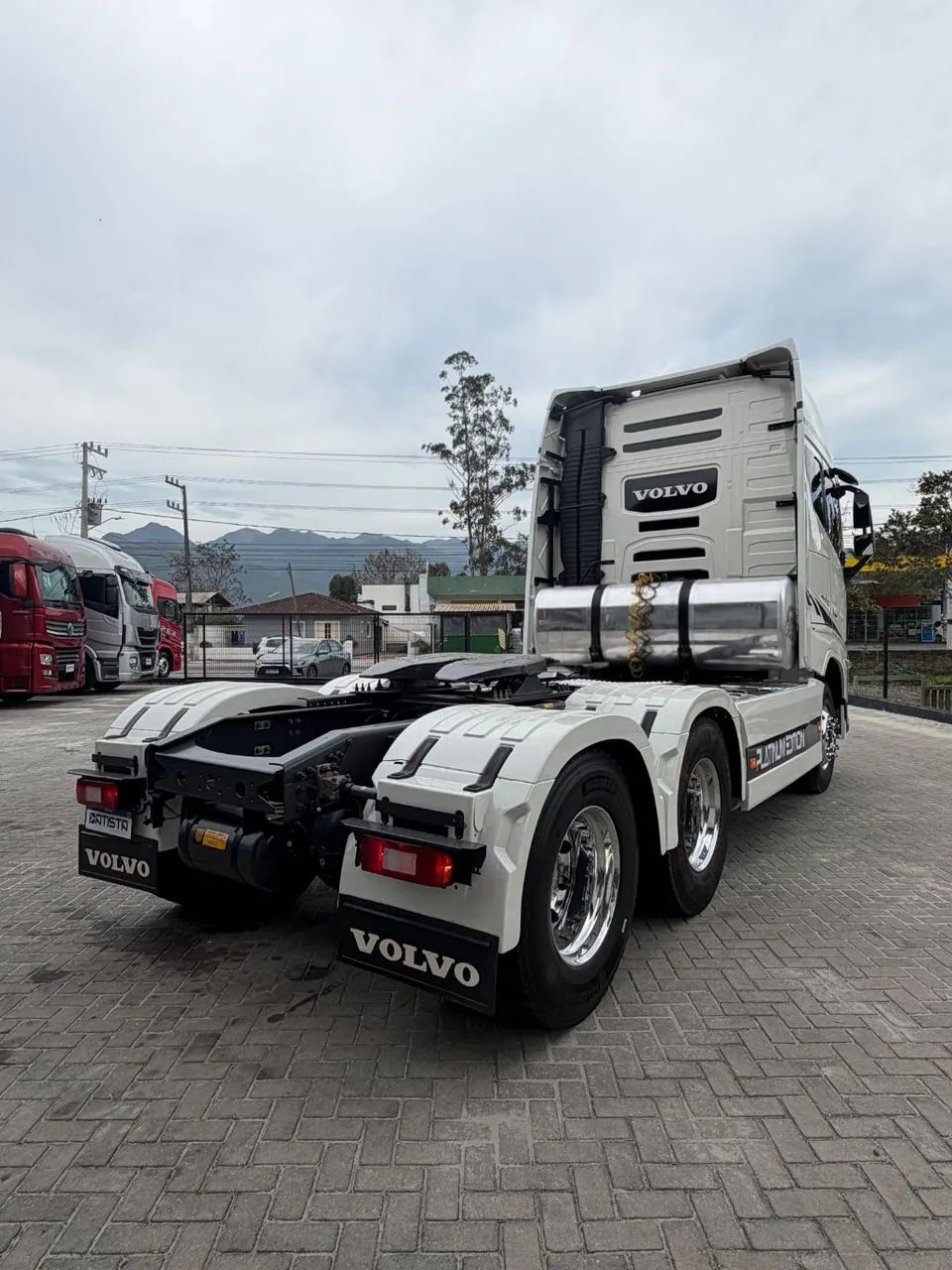 FH-540 6X4 2023 susp de molas - Foto 5
