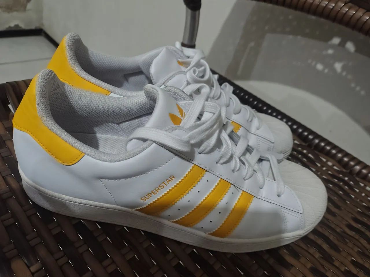 Tênis Adidas superstar 