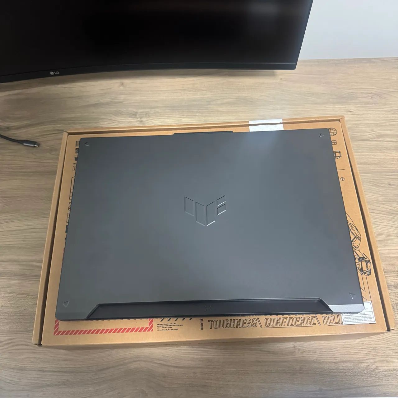 Notebook Asus TUF Gaming F16 com i7 13620H, RTX 4050, 2TB SSD, 16GB RAM - Foto 3