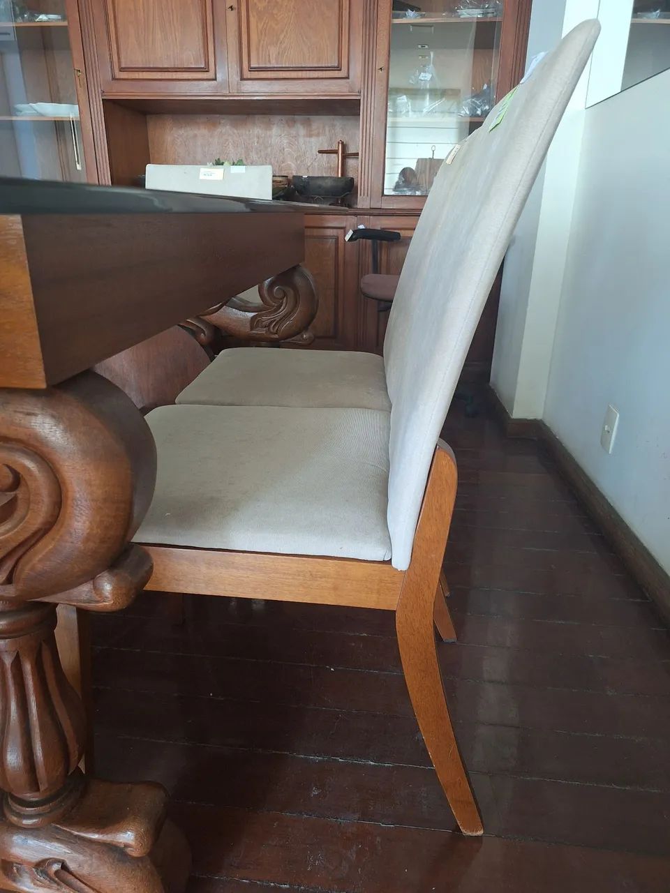 8 cadeiras para mesa de jantar - Foto 4
