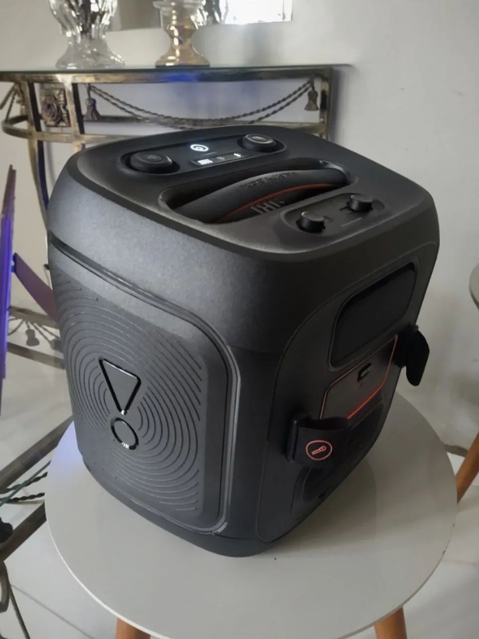 Caixa JBL Partybox Encore 2 com microfones semi-nova - Foto 3