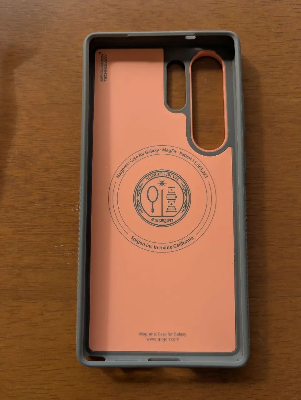 Capa para Galaxy S25 Ultra Spigen nano pop importada.  - Foto 2