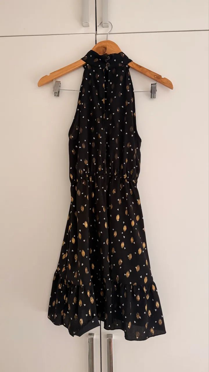 Vestido preto com detalhes dourado - Foto 2