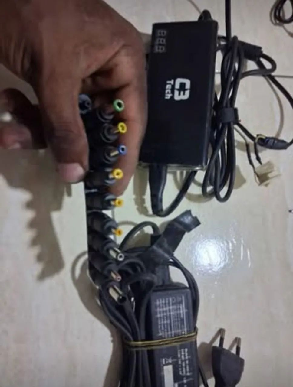 Fonte C3 Tech + Fonte HP para Notebook