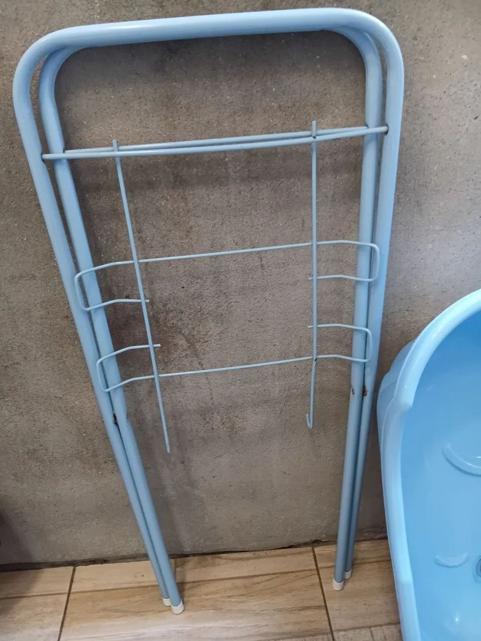 Banheira e suporte