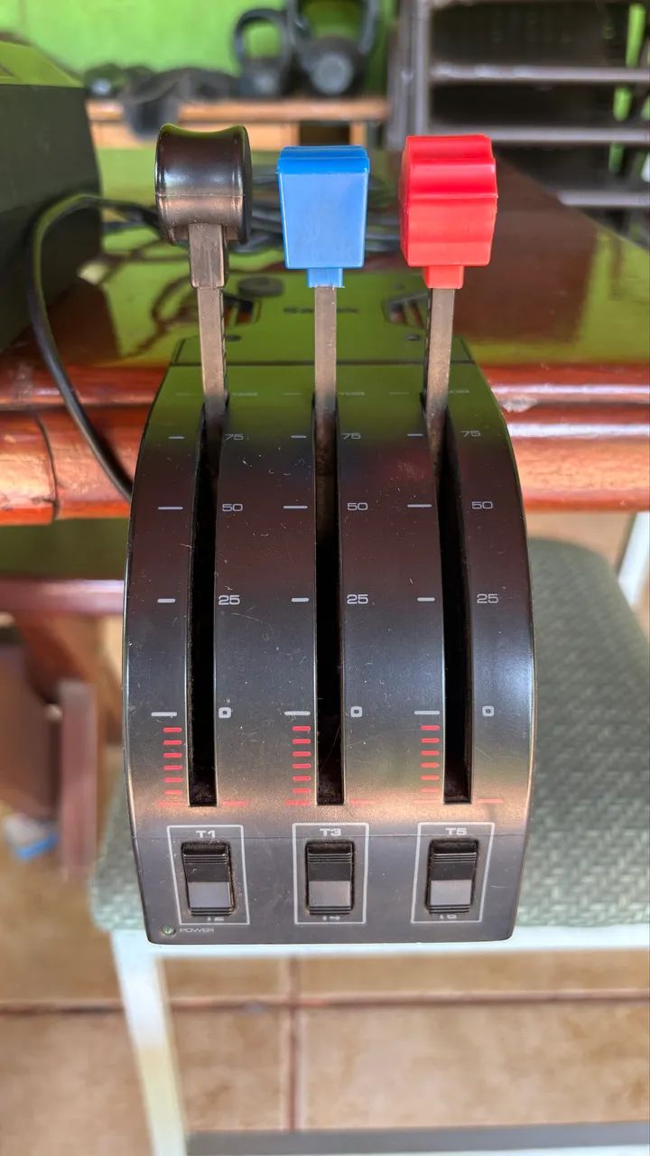 Saitek Flight Yoke System + Rudder Pedals - Foto 5