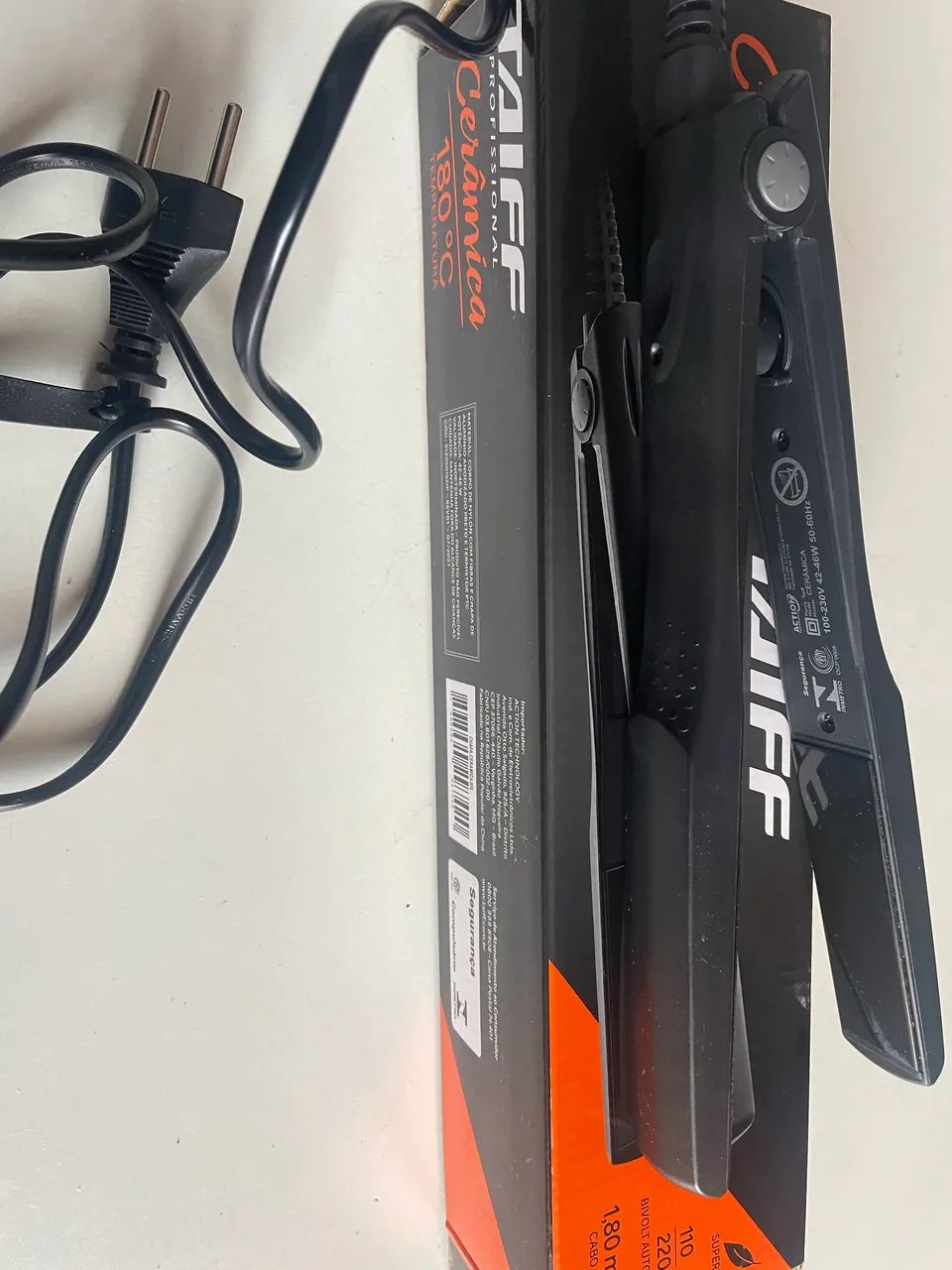 Prancha Cerâmica Bivolt Taiff