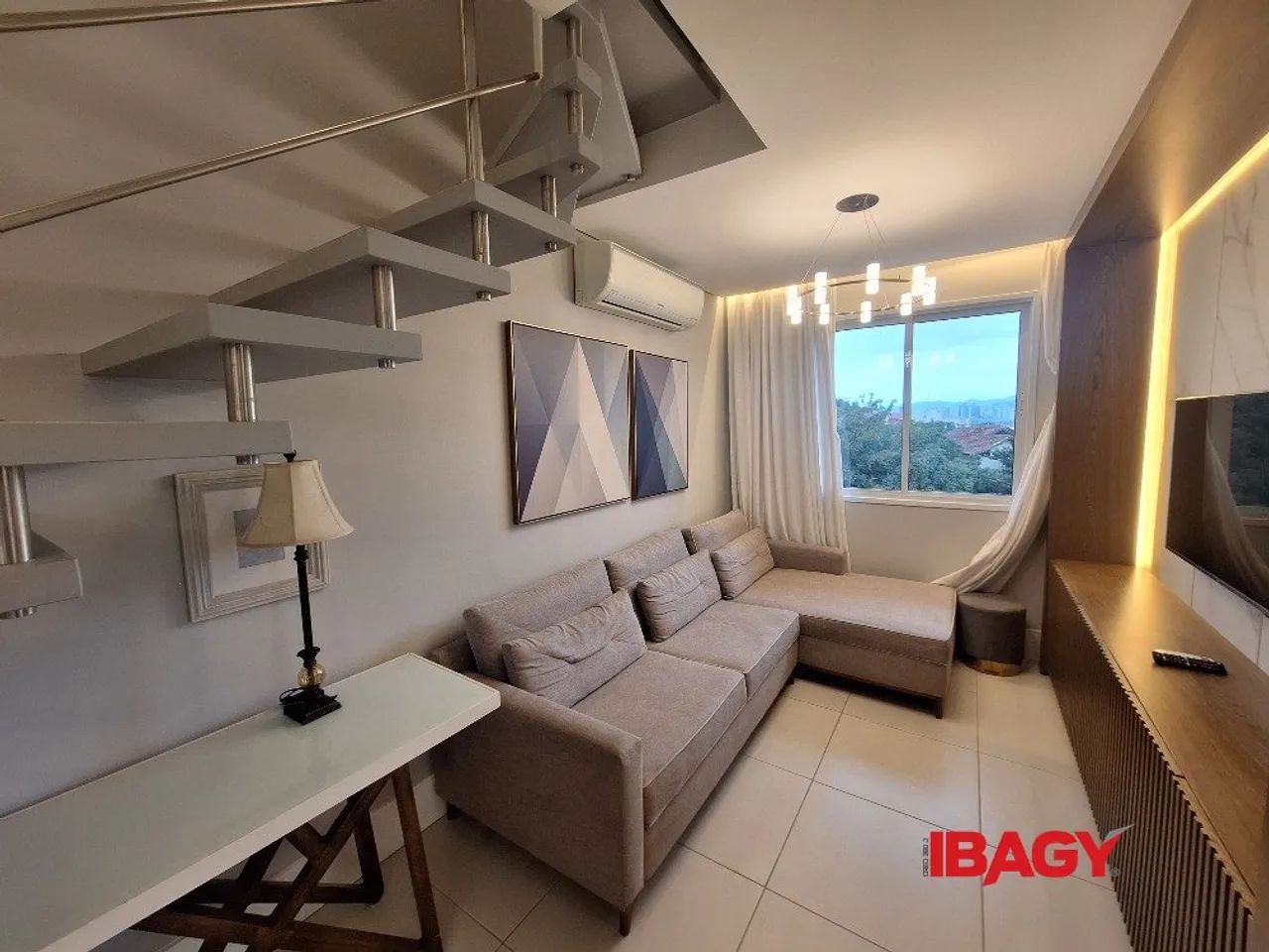 Excelente Apartamento 2 dormitório(s) em Coqueiros - Florianópolis - Foto 3