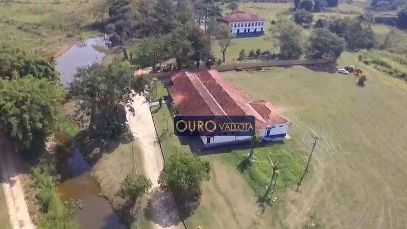 Fazenda com 30 dormitórios / 56 alqueires