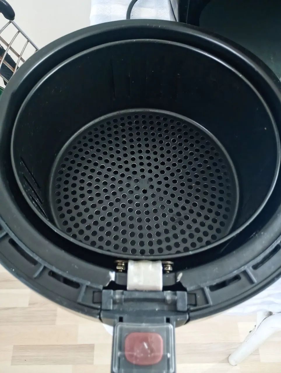 Airfryer Eletrolux 3,2 LTS usada 3 vezes - Foto 4