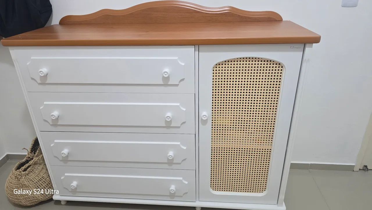 Cômoda para quarto de bebê. Em perfeito estado - Foto 2