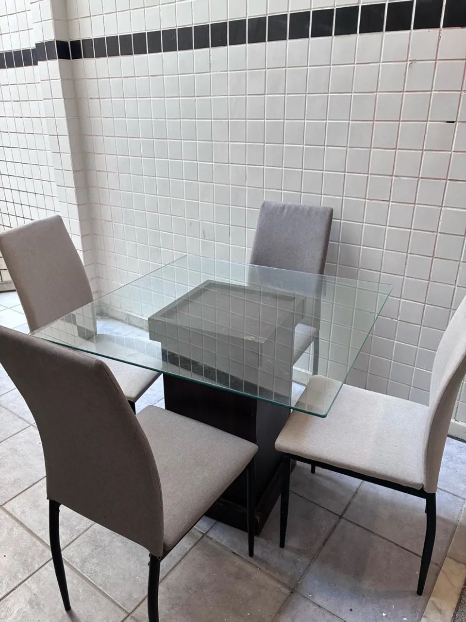 Mesa e cadeiras - Foto 2