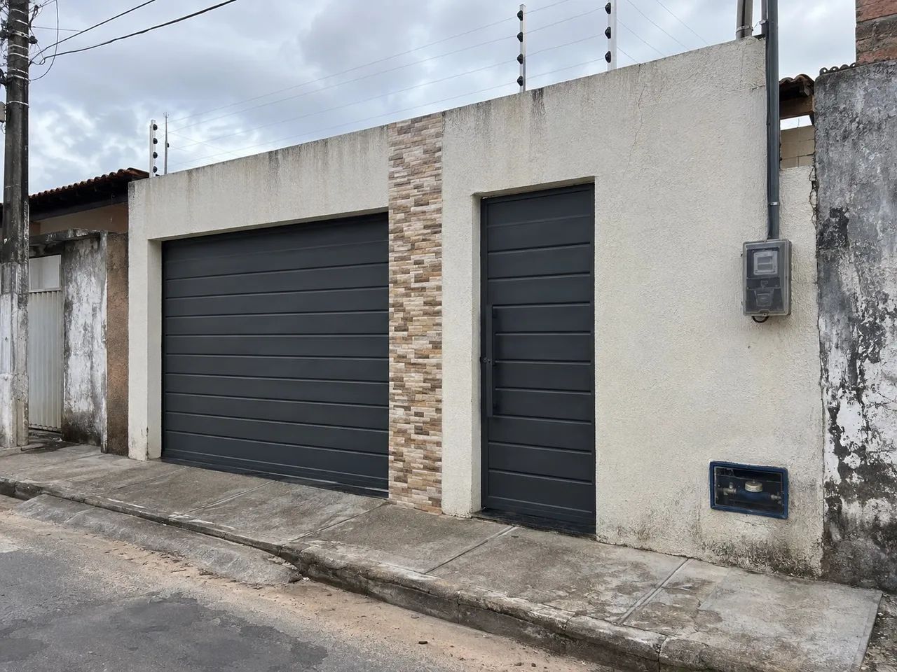CASA A VENDA NO JARDIM DAS OLIVEIRAS 