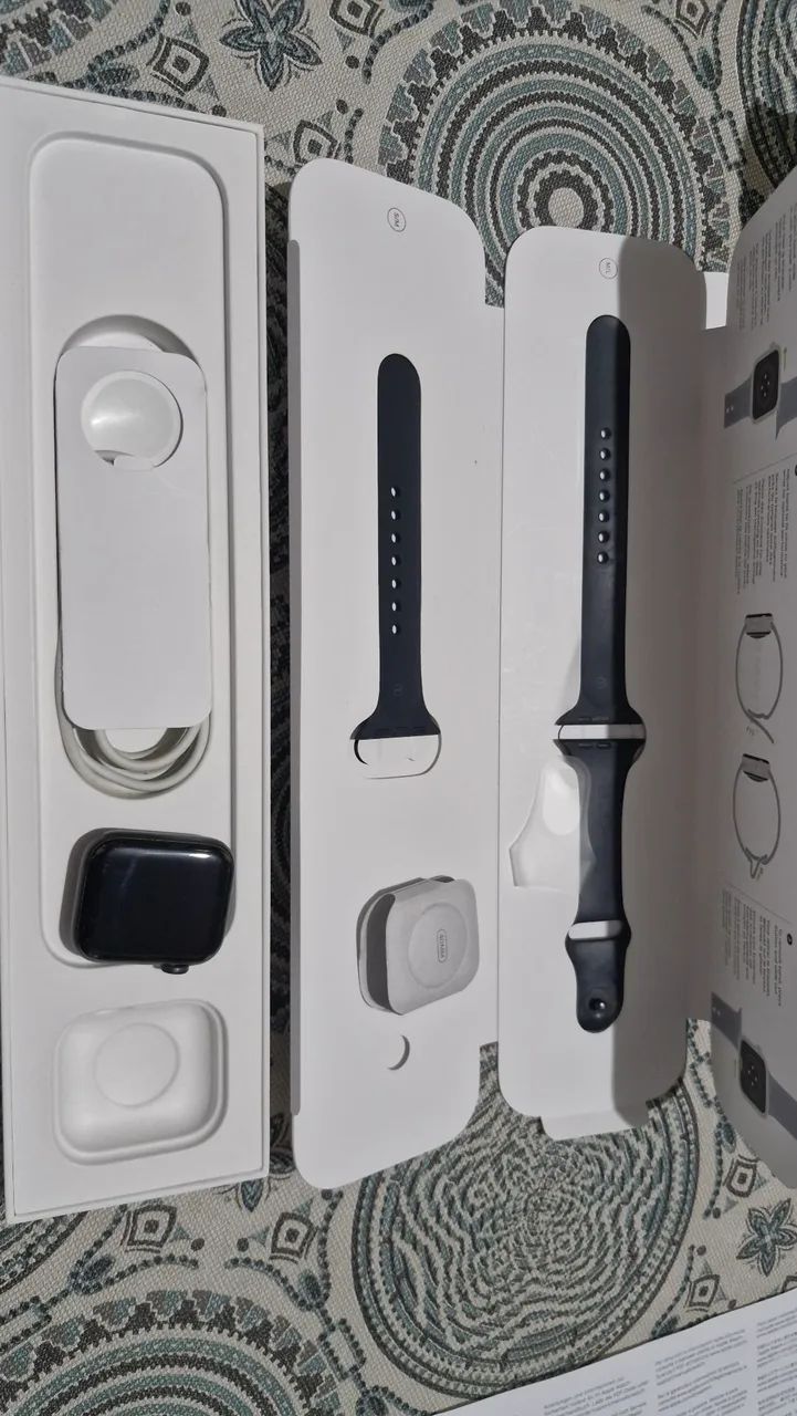 Relógio APPLE WATCH Séries 6 40mm GPS + celular  - Foto 5