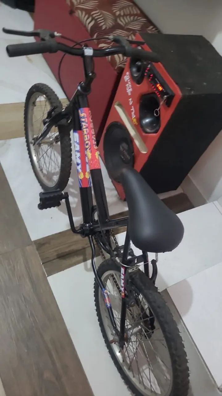 Vendo bicicleta infantil aro 20  - Foto 2