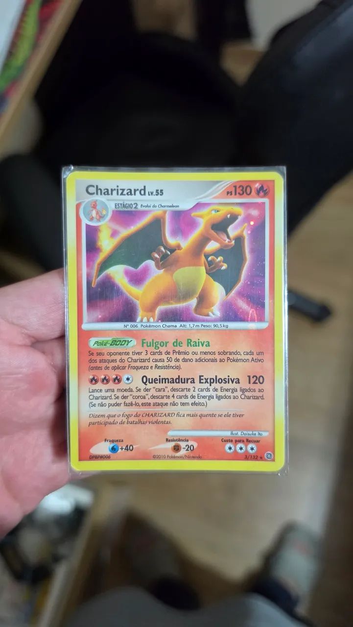 Carta pokemon Charizard Maravilhas Secretas