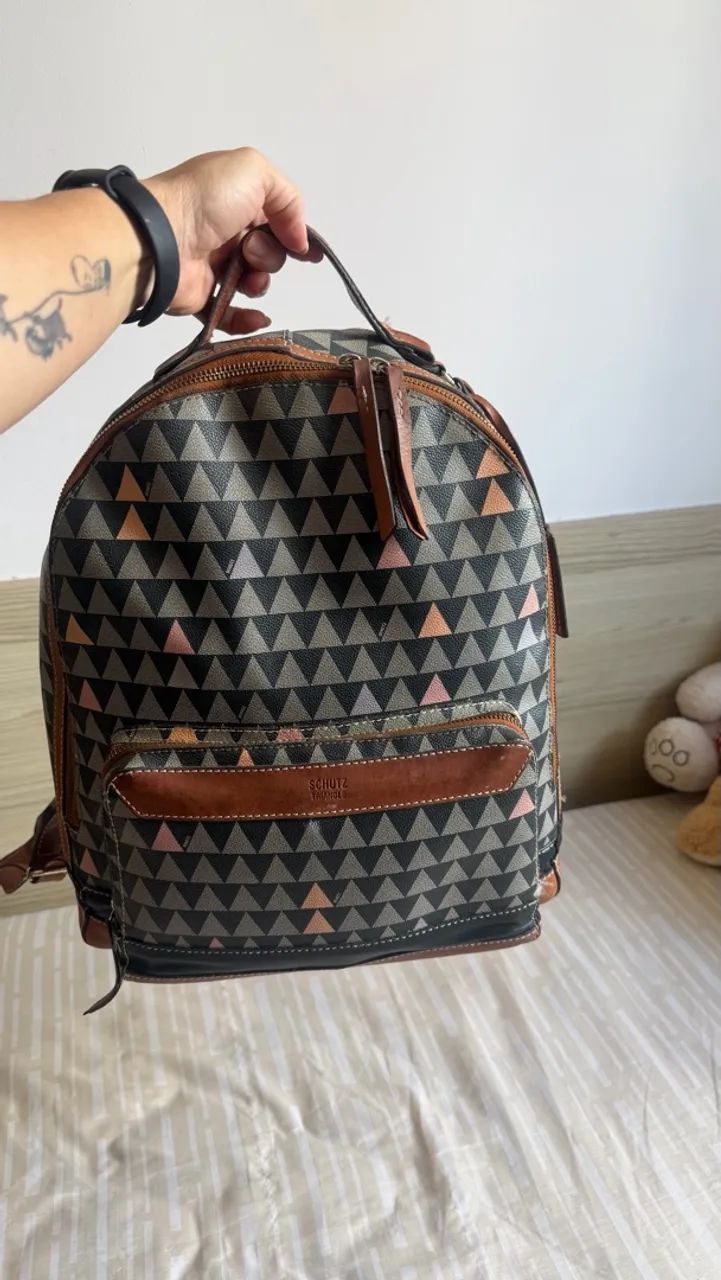 Mochila Schutz Triangle muito nova!!! - Foto 2