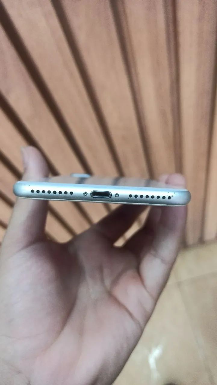iPhone 8 plus todo original sem marcas de uso branco - Foto 5