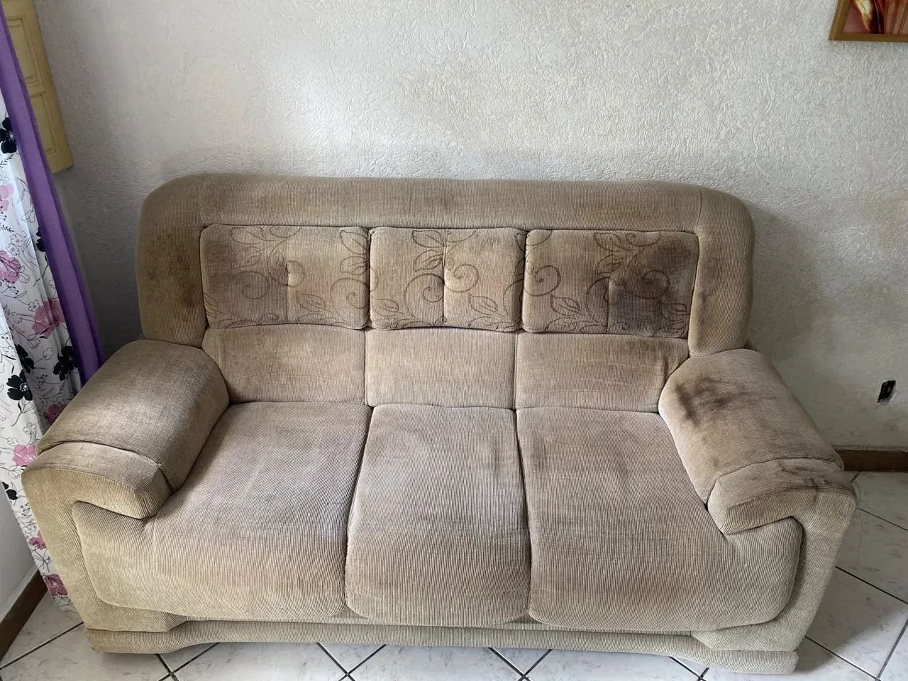 Conjunto sofá dois e três lugares 