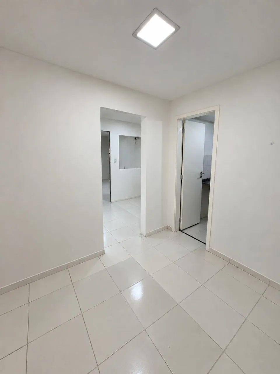 Sala no ed. Golden Tower