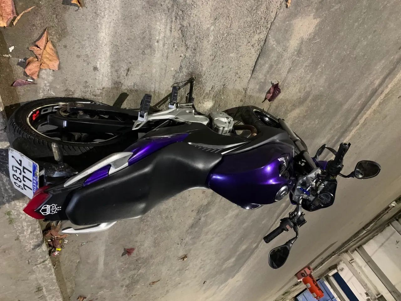 Cb 300  2011 Raridade?