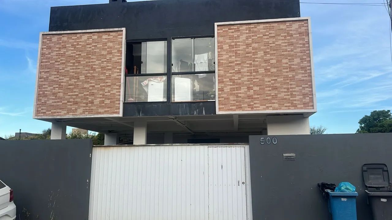 Vendo lindo e mobiliado apartamento no Ribeirão da ilha 