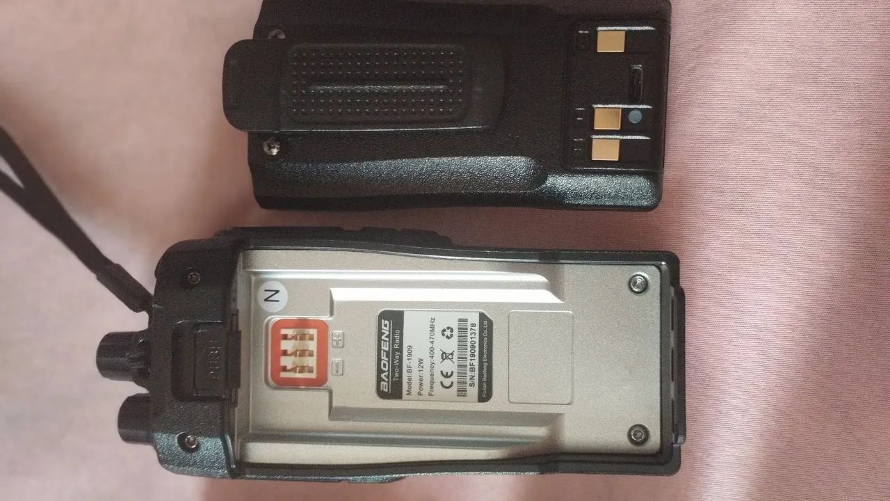 Rádio HT UHF baofeng modelo 1909 - Foto 2