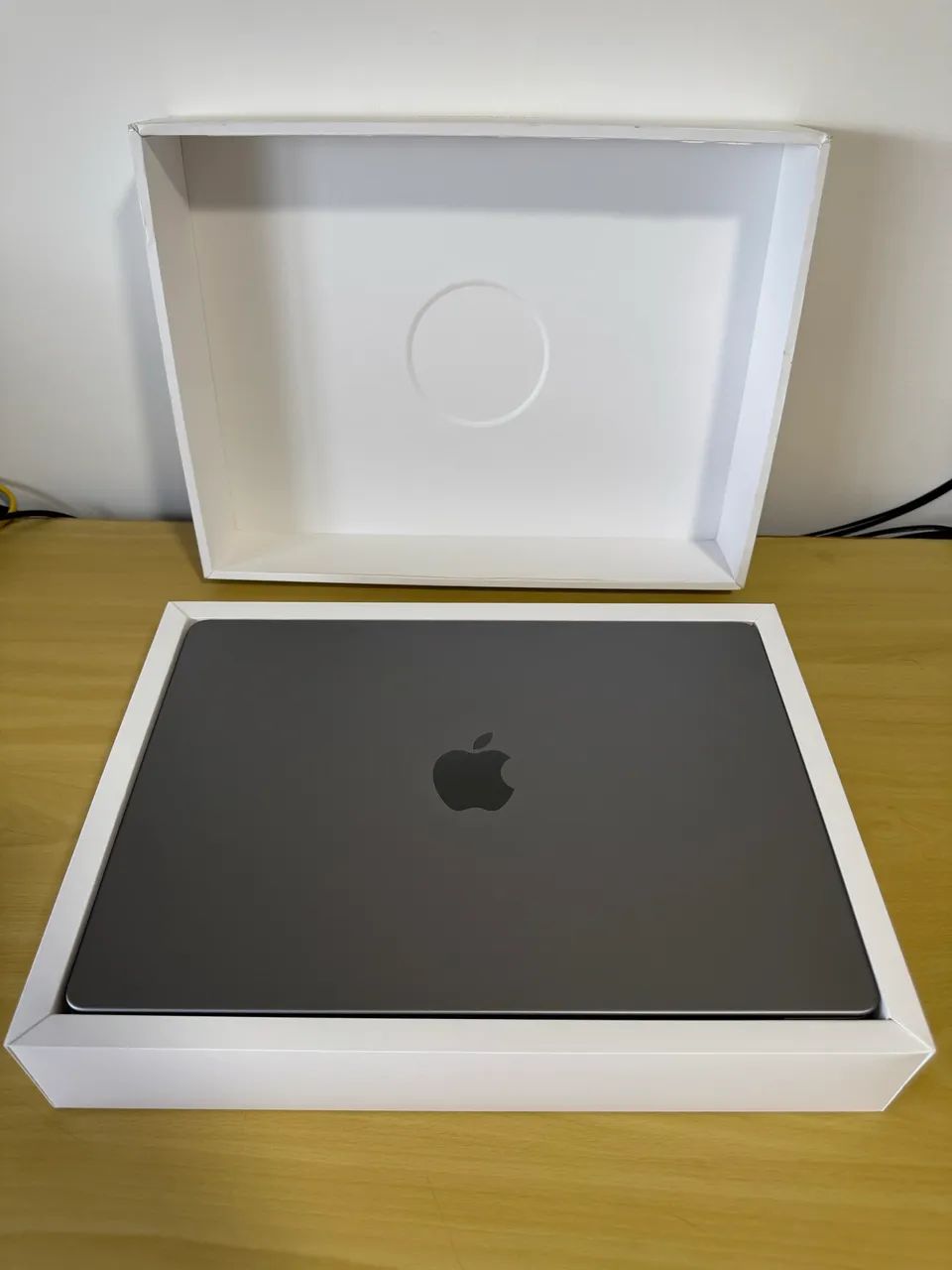 MacBook Pro 14 M1 Max 64GB 8TB SSD Garantia Apple 02/2027