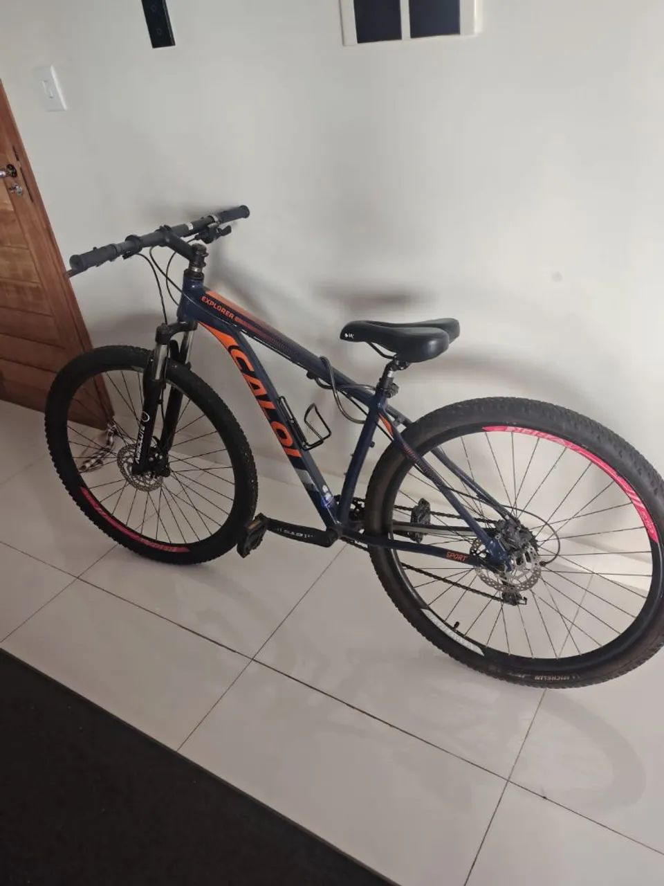 Portões e bicicleta  - Foto 3