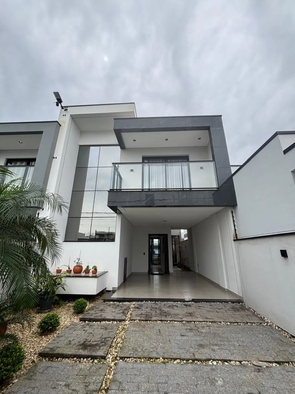 Casa finamente mobiliada pronta pra morar 