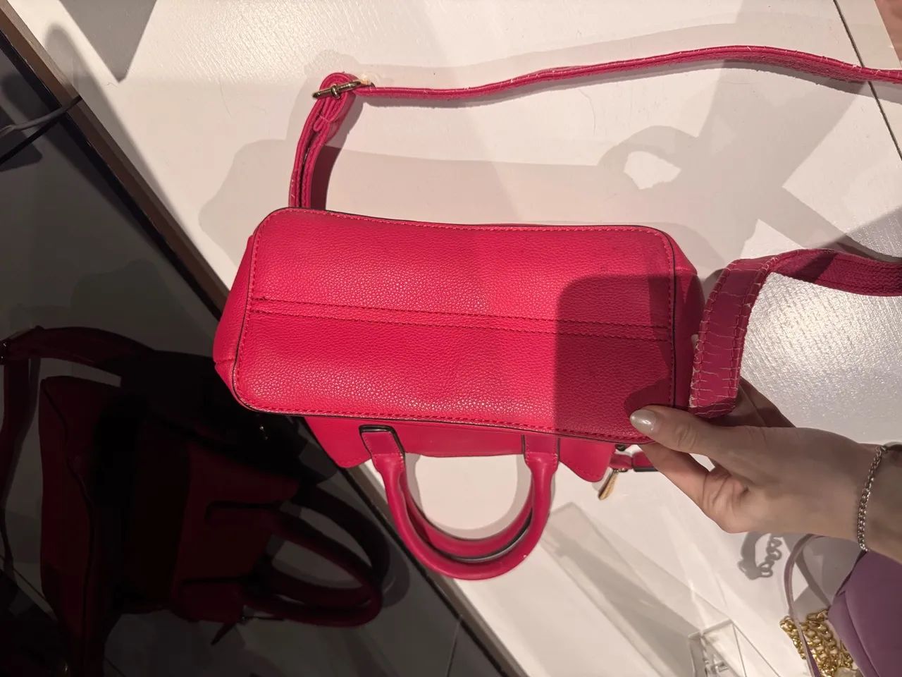 Bolsa rosa pavão de couro  - Foto 3