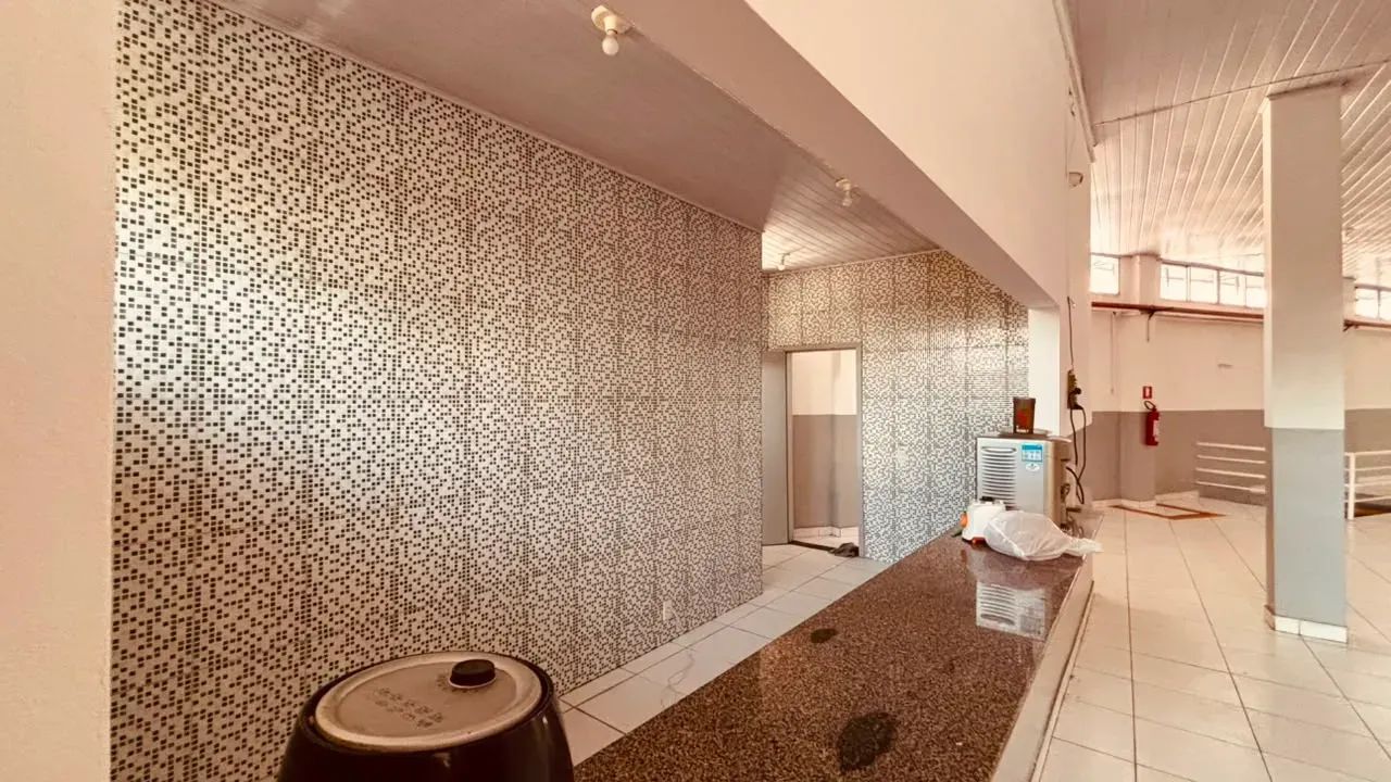 ALUGO PRÉDIO COM 1.000 M2 NO CENTRO - Foto 5
