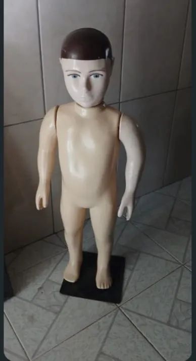 Manequim infantil 