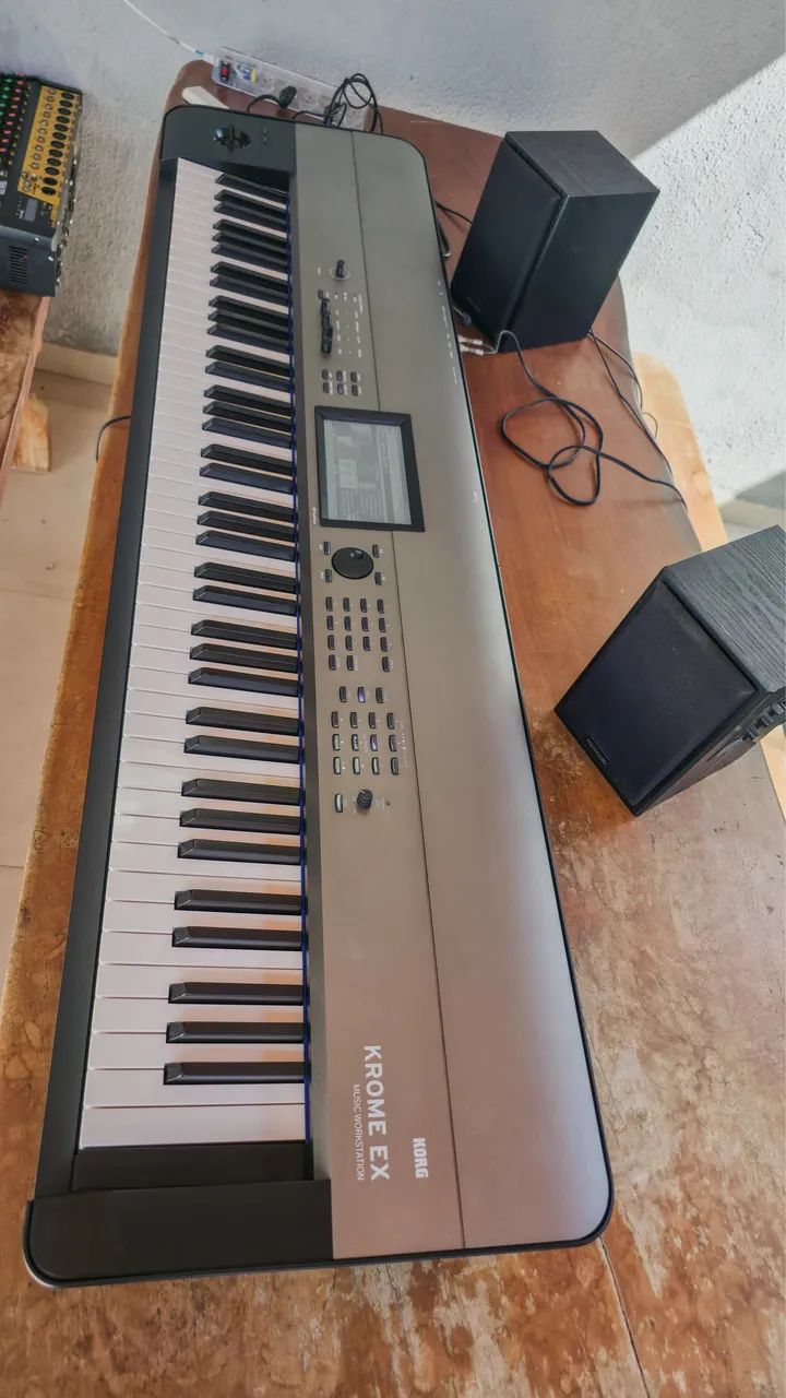 Korg Krome EX 88 estado de zero! - Foto 2