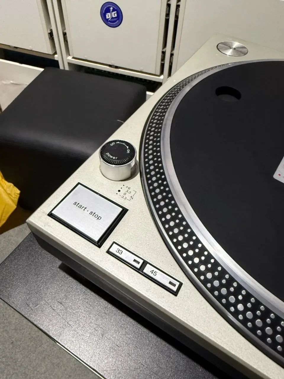 Toca Disco Technics SL1200MK3D - Foto 5