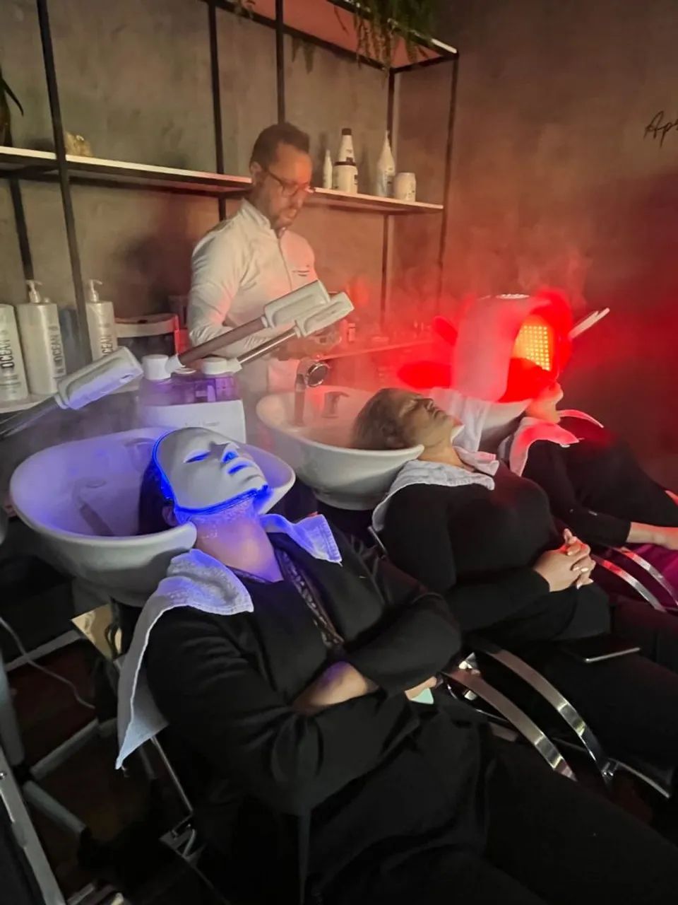 Precisa-se Esteticista - Foto 2