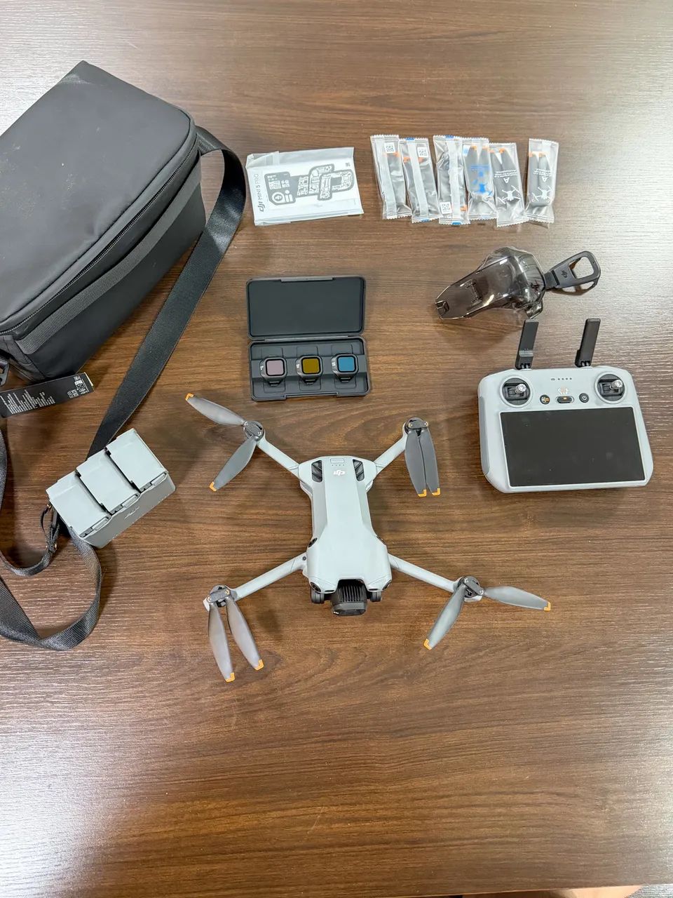 DJI MINI 5 PRO - FLY MORE COMBO PLUS (DJI RC 2 COM TELA) | R$ 8.500,00 - Foto 3