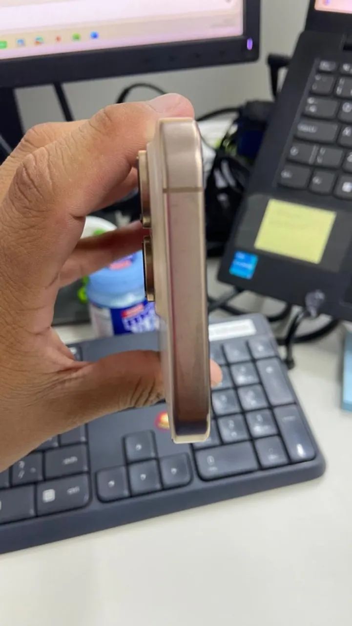 iPhone 16 pro Desert 128 gb 