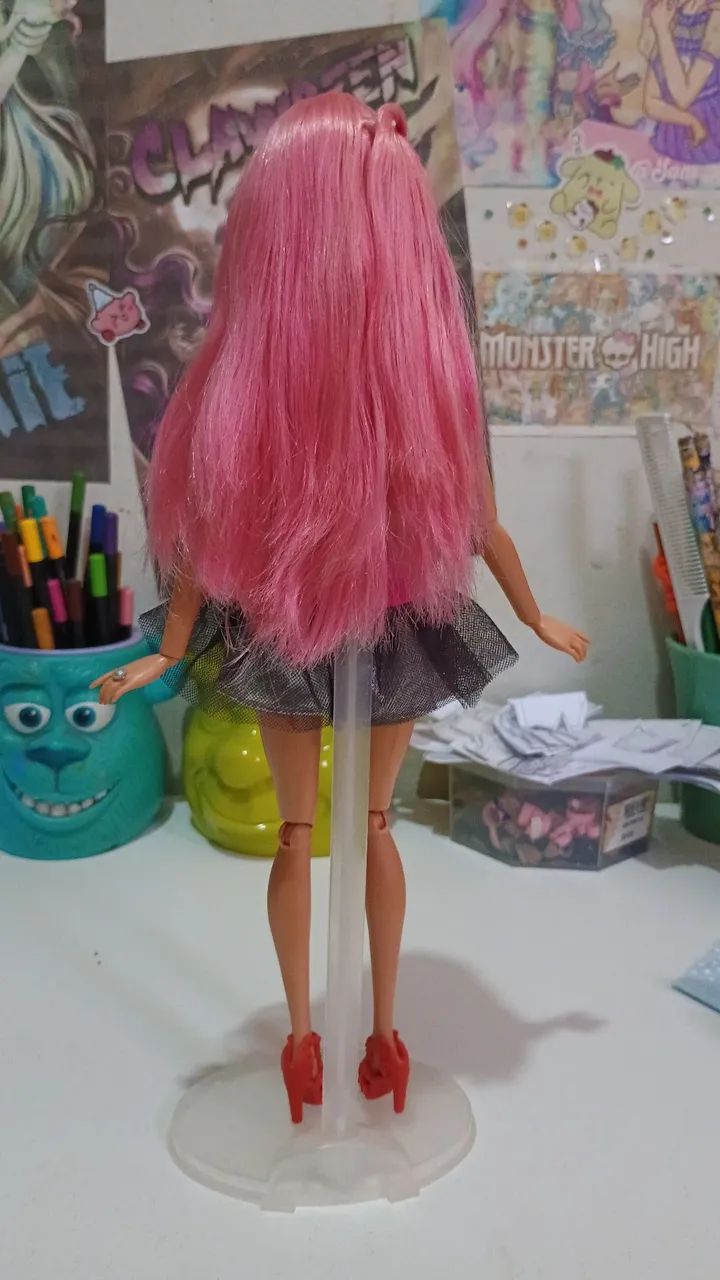 Boneca barbie odile rosa  - Foto 3