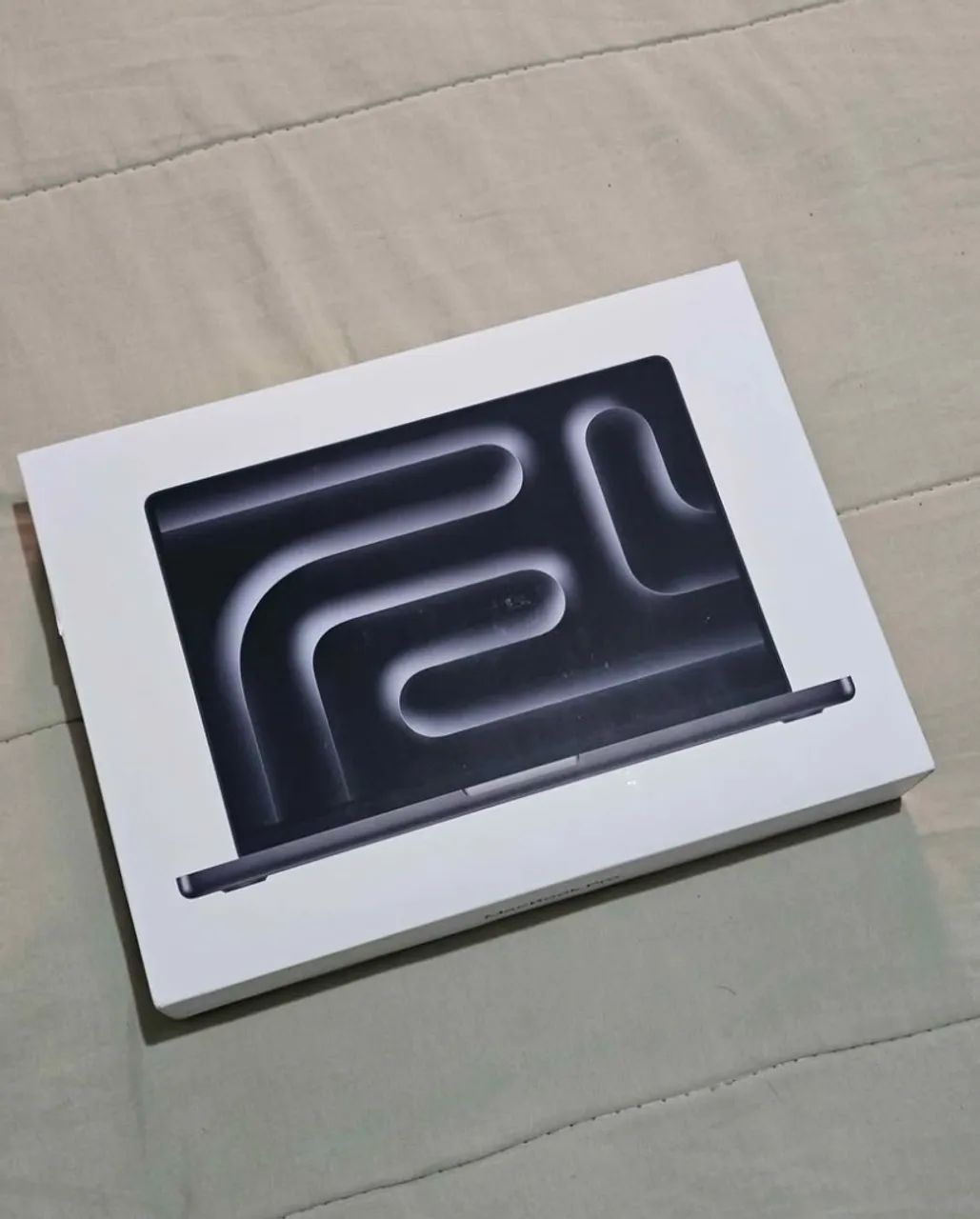 Macbook PRO M5 PRO 24 / 1tb 14" | Lacrado - Foto 2
