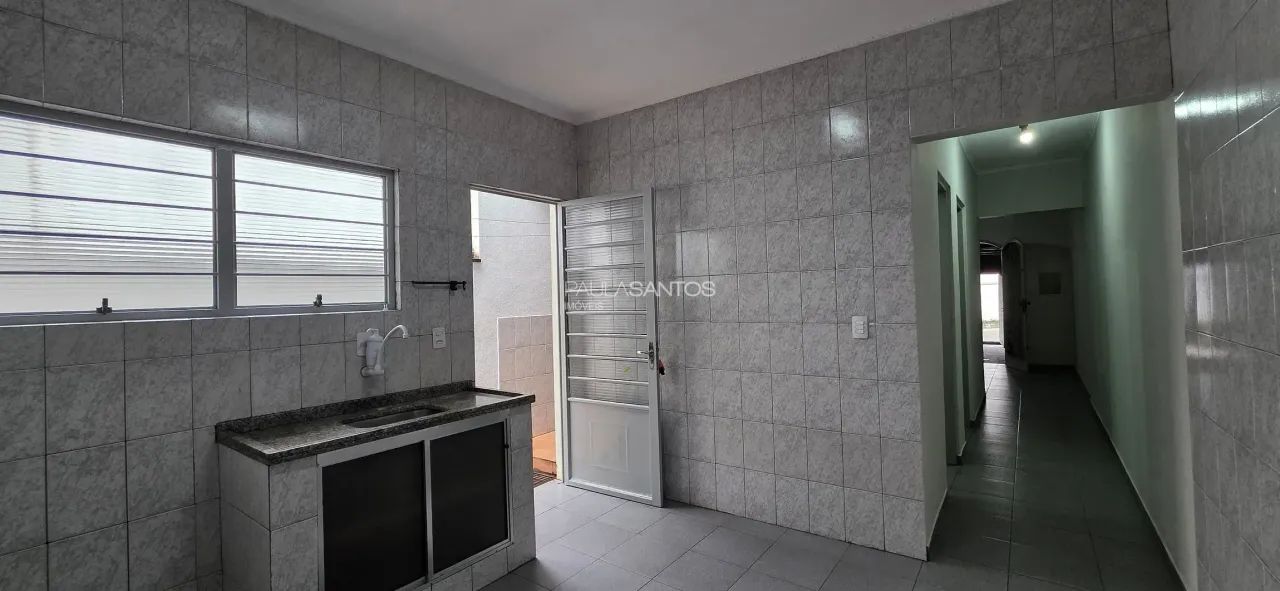 Casa com 2 quartos e garagem para alugar no Centro - Sorocaba, SP - Foto 2