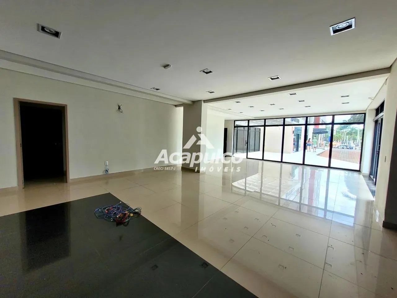 Salas comerciais para aluguel no Condomínio Edifício Comercial Nova York em Americana/SP. - Foto 4