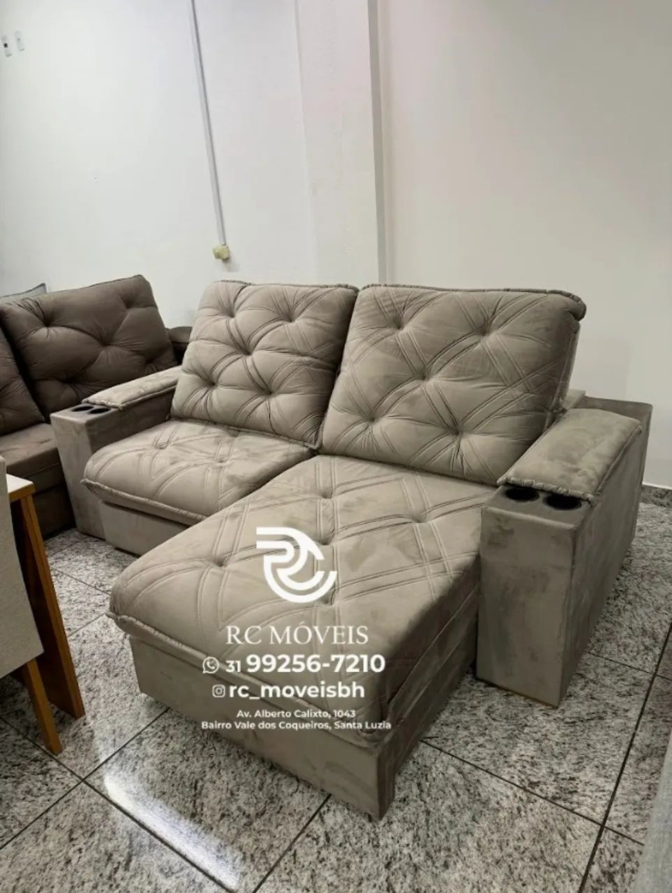 Sofá Retrátil Reclinável Cuiabá com Porta Copos D33 Molas Ensacadas - Foto 3