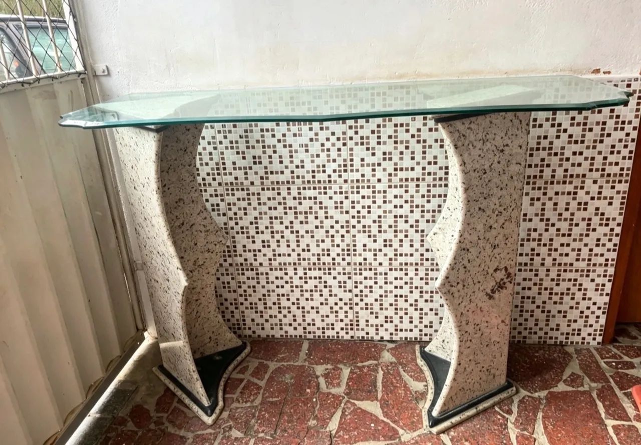 Mesa de entrada vidro temperado e base de granito  - Foto 2