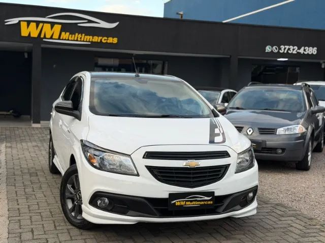 Chevrolet Onix ONIX HATCH EFFECT 1.4 8V F.Power 5p Mec. 2015
