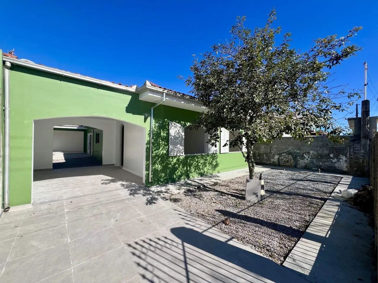 Linda casa na vila nova a poucos metros do mar  - Foto 2